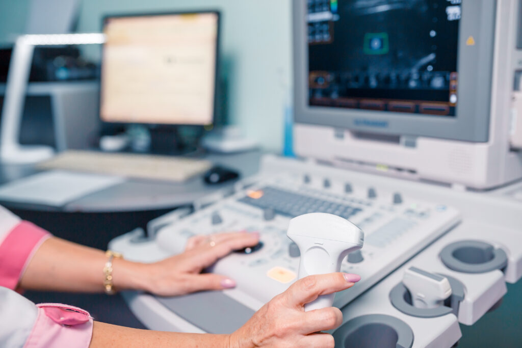 Еластометр — медичний діагностичний кабінет, який спеціалізується на еластографії печінки.