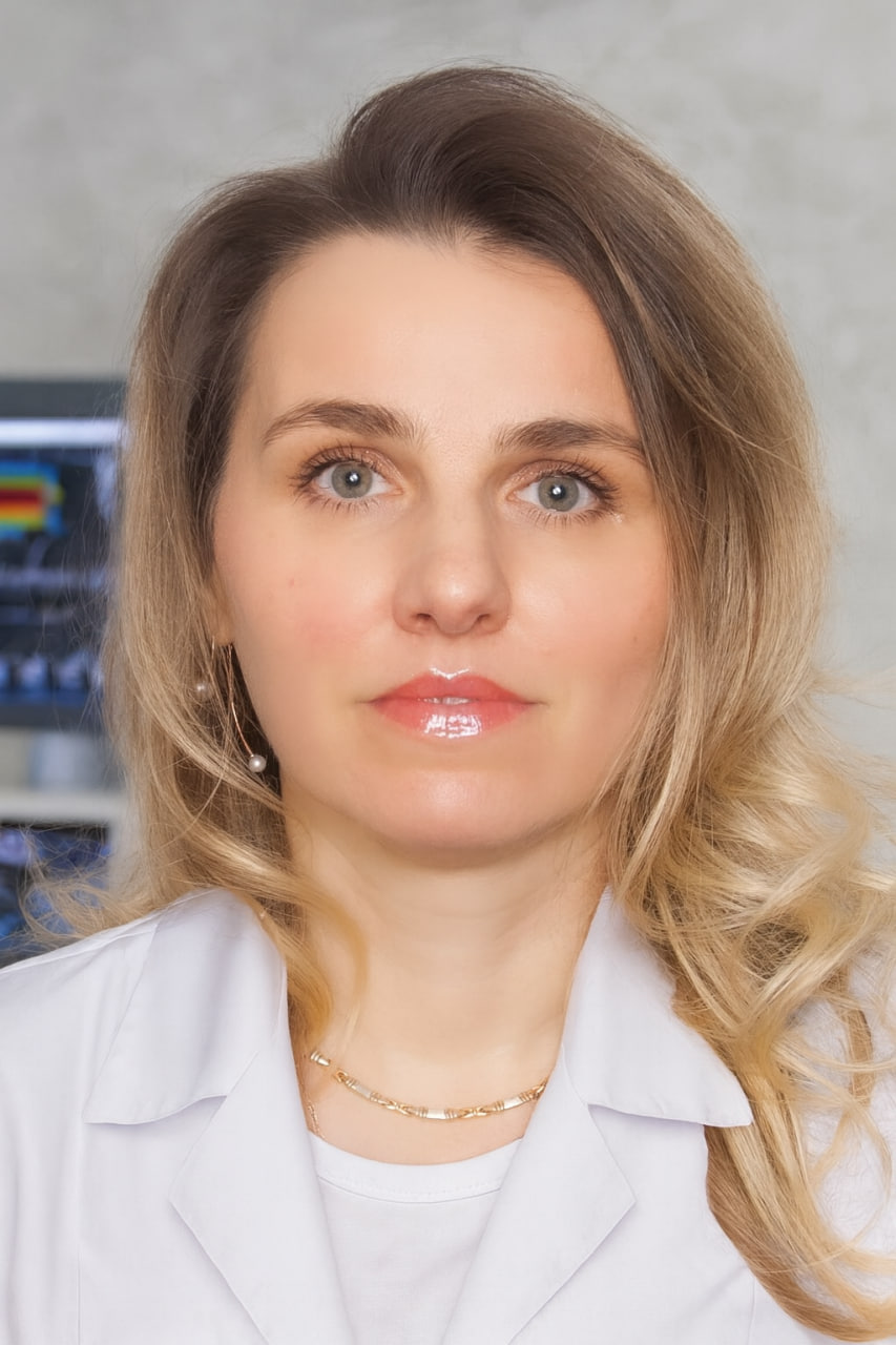 Лікар ультразвукової діагностики вищої категорії, експерт із мультипараметричного УЗД, еластографії та стеатометрії. Має 24 роки медичного стажу.